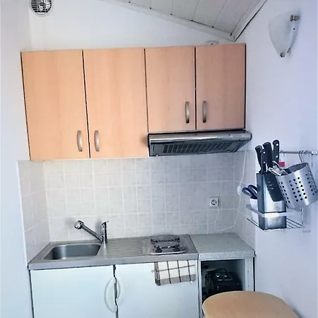 Apartament Aura 2 *